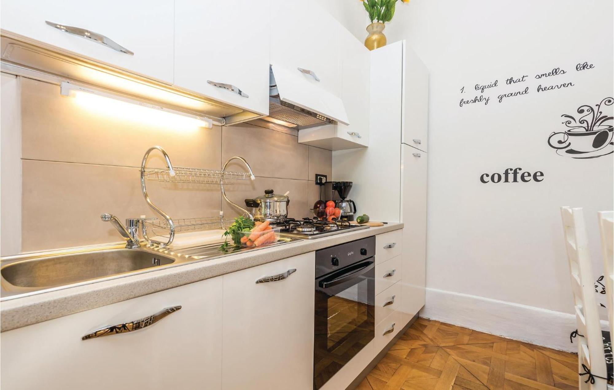Lägenhet Amazing Apartment In Rijeka With Wifi Rijeka
