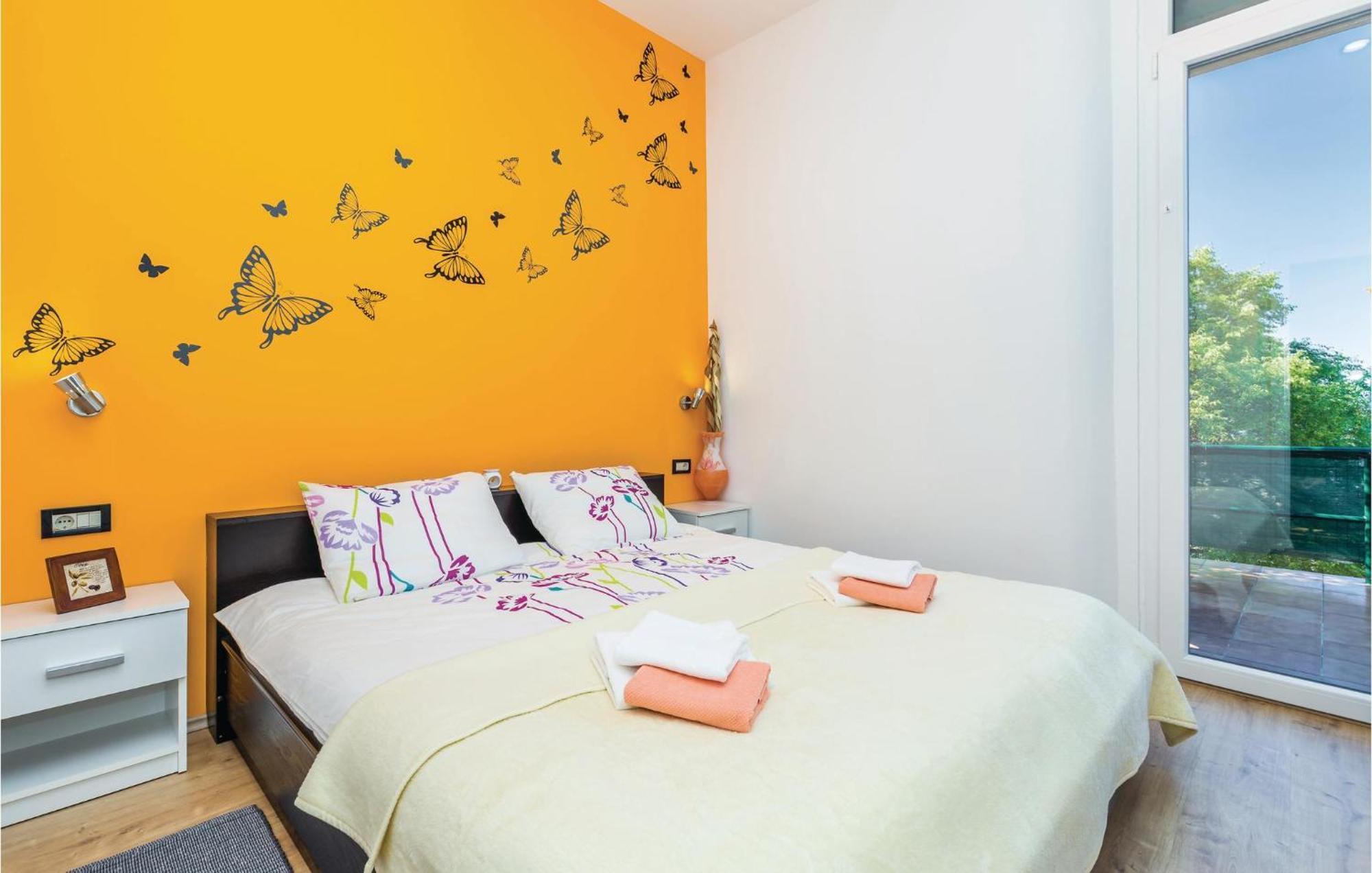 Amazing Apartment In Rijeka With Wifi Lägenhet *