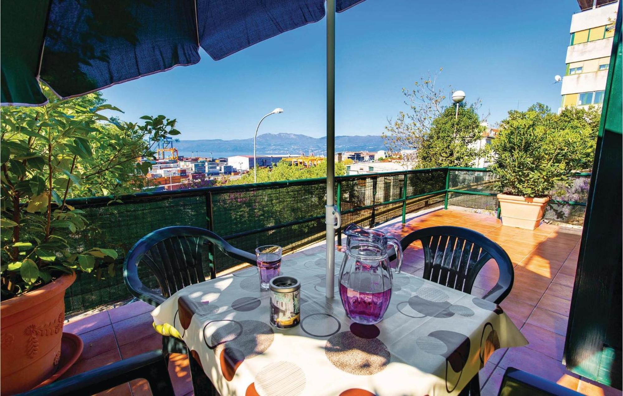 Amazing Apartment In Rijeka With Wifi * Rijeka