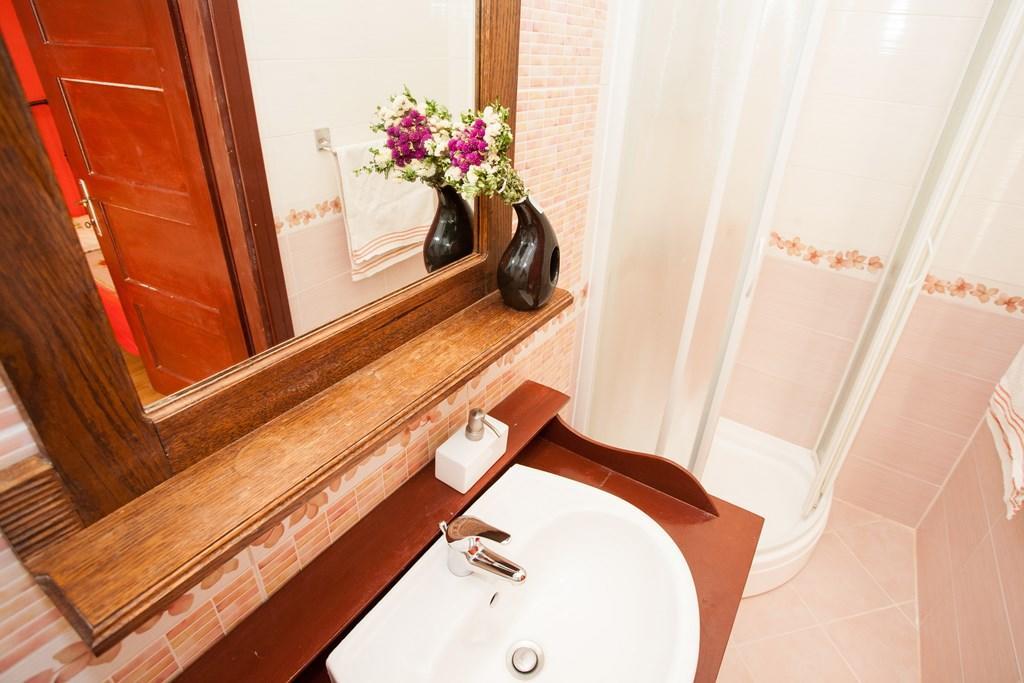 Amazing Apartment In Rijeka With Wifi Lägenhet Rijeka